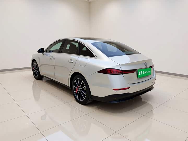 Roewe D7, 2025 — фото 4 из 9