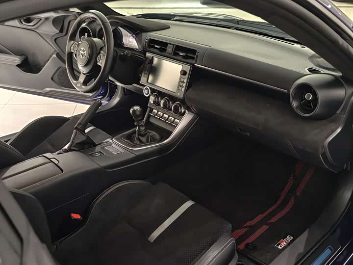 Toyota GR86, 2022 — фото 9 из 9