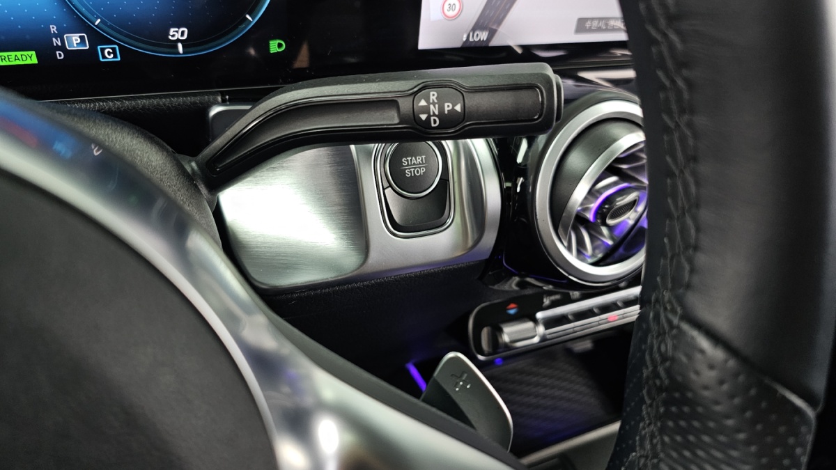 Mercedes-Benz EQB, 2023 — фото 9 из 12
