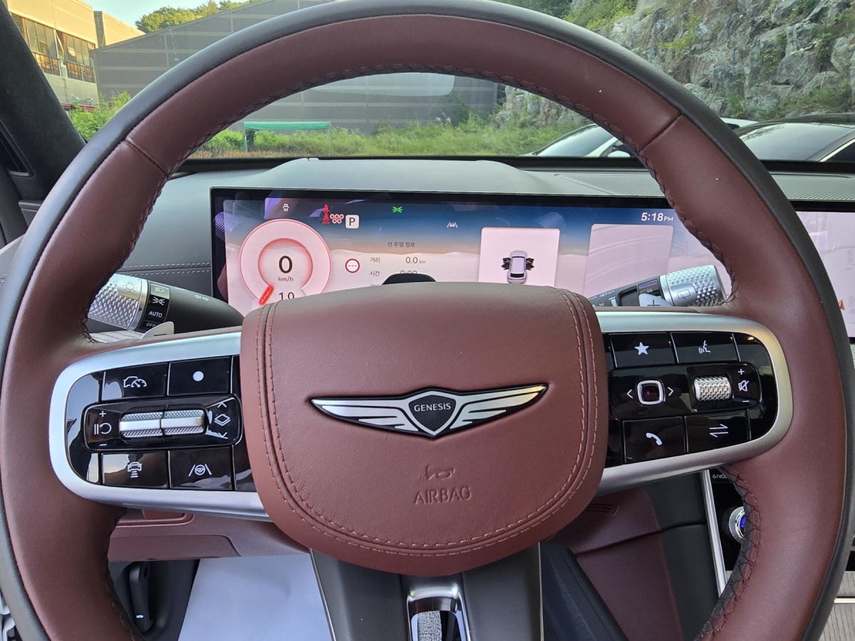 Genesis GV80, 2025 — фото 10 из 12