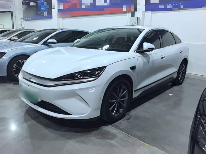 BYD Qin L, 2025 — фото 2 из 9