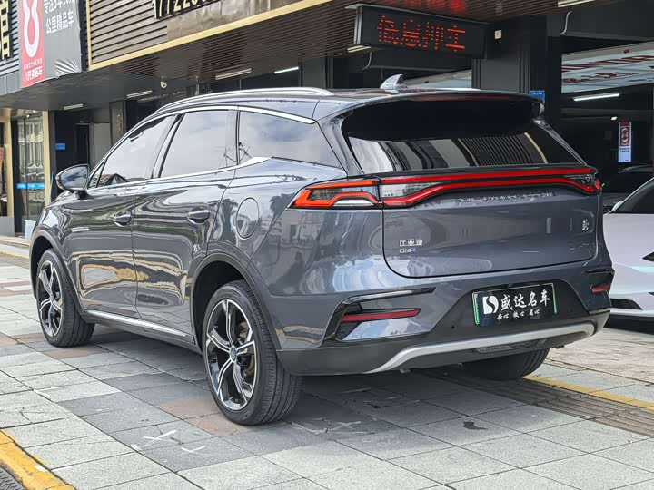 BYD Tang Hybrid/EV, 2022 — фото 6 из 9