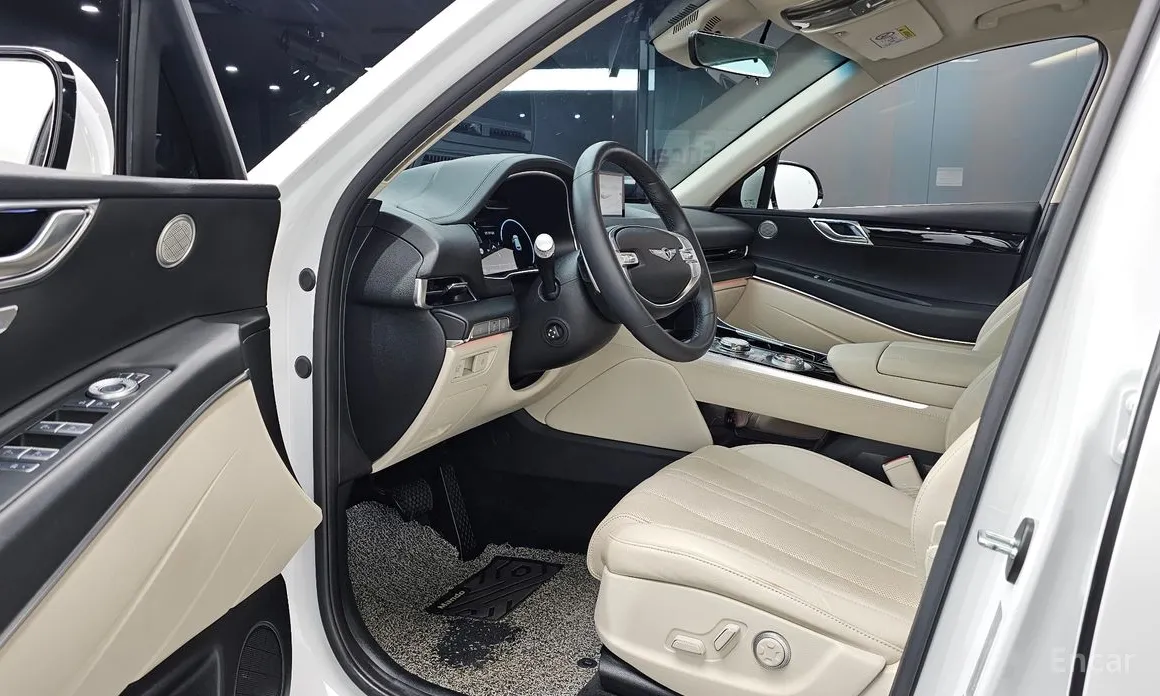 Genesis GV80, 2023 — фото 10 из 12