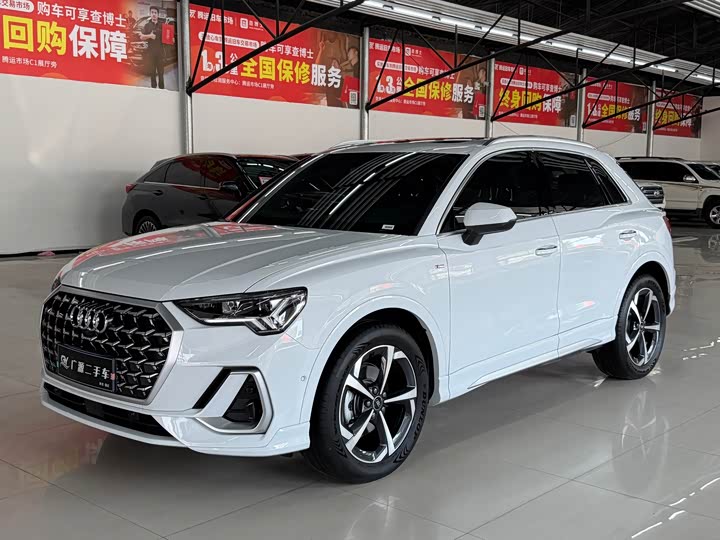 Audi Q3, 2025 — купить в Калуге под ключ