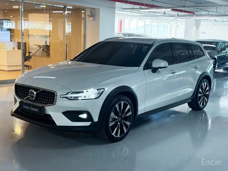 Volvo V60, 2025 — купить в Самаре под ключ