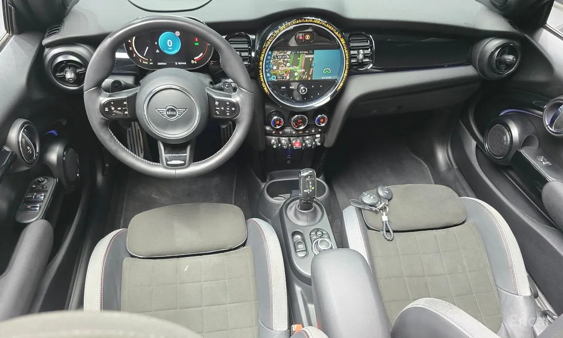 Mini Cooper Convertible, 2023 — фото 7 из 12