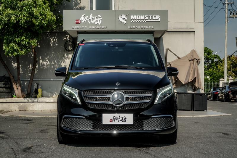 Mercedes-Benz V-Class, 2022 — фото 2 из 12