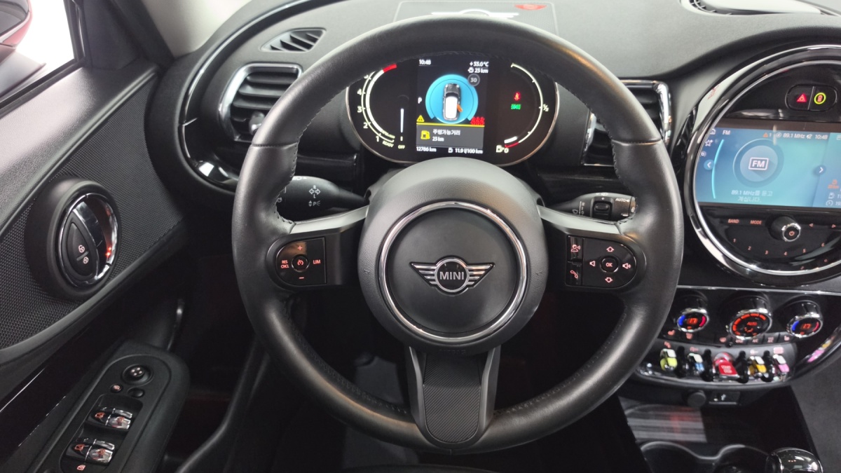 Mini Clubman, 2023 — фото 11 из 12