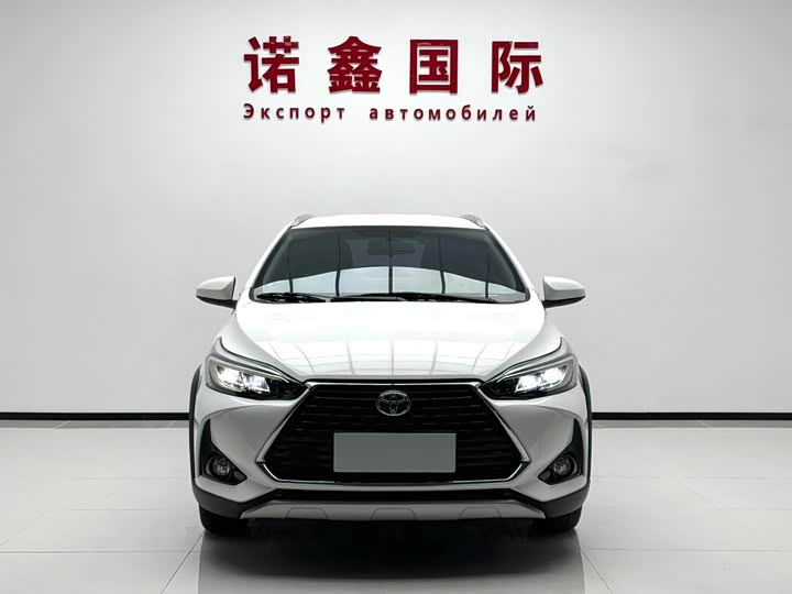Toyota Yaris L Hatchback, 2022 — фото 2 из 9