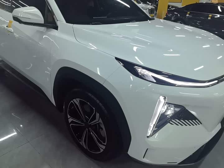 Geely Galaxy L7, 2023 — фото 4 из 9