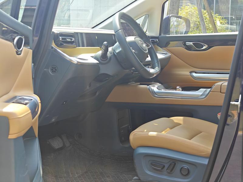 GAC Trumpchi E8, 2023 — фото 9 из 12
