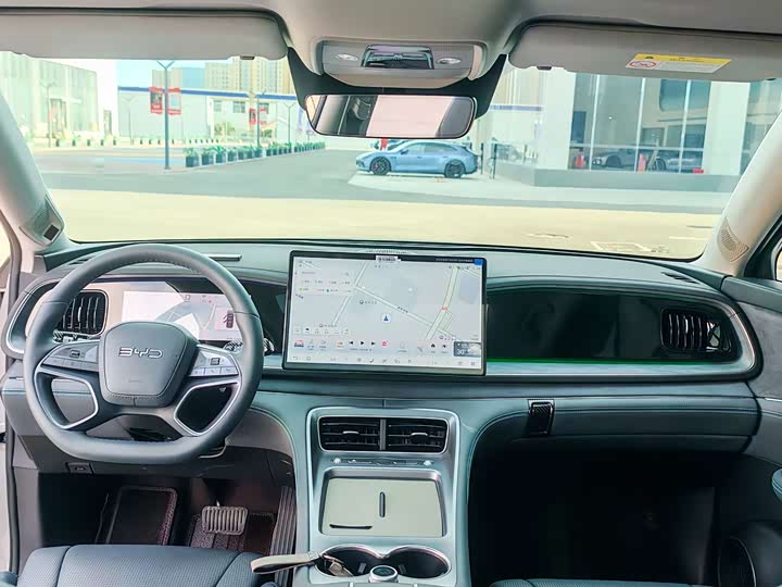 BYD Sea Lion 07 DM-i Hybrid, 2025 — фото 5 из 9