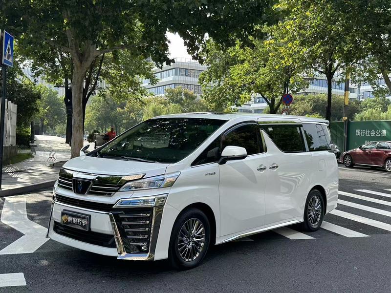 Toyota Vellfire, 2022 — купить в Смоленске под ключ