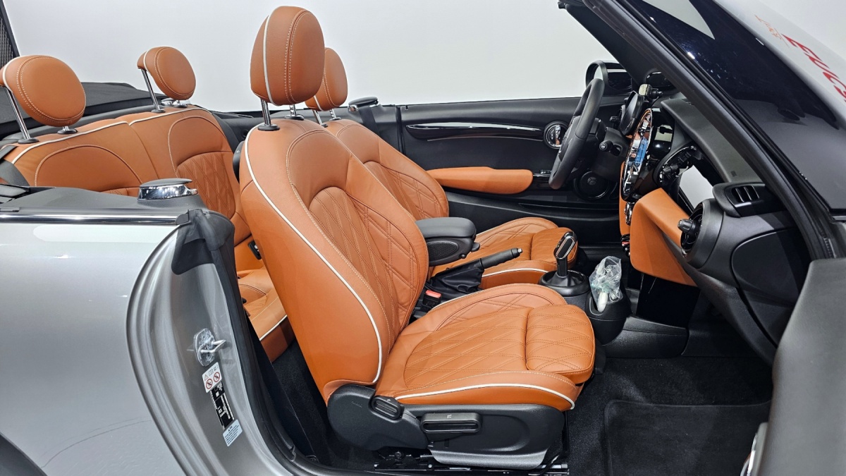 Mini Cooper Convertible, 2023 — фото 12 из 12