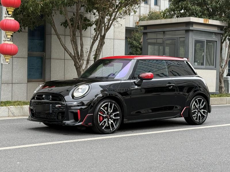 Mini Mini JCW, 2024 — купить в Воронеже под ключ