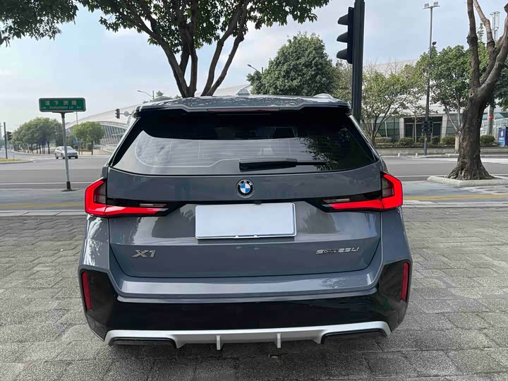BMW X1, 2024 — фото 8 из 9