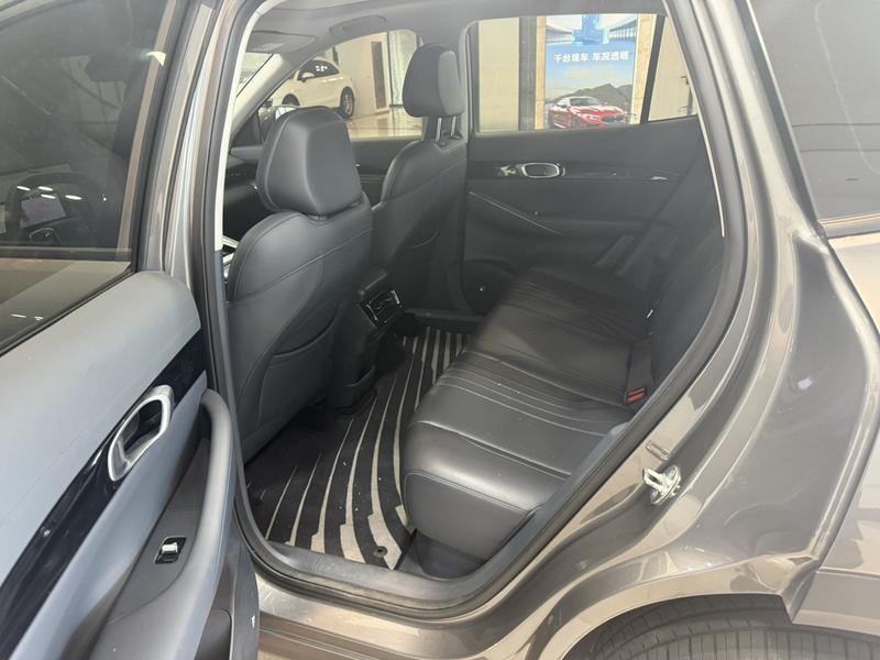 Geely Galaxy E5, 2024 — фото 9 из 11