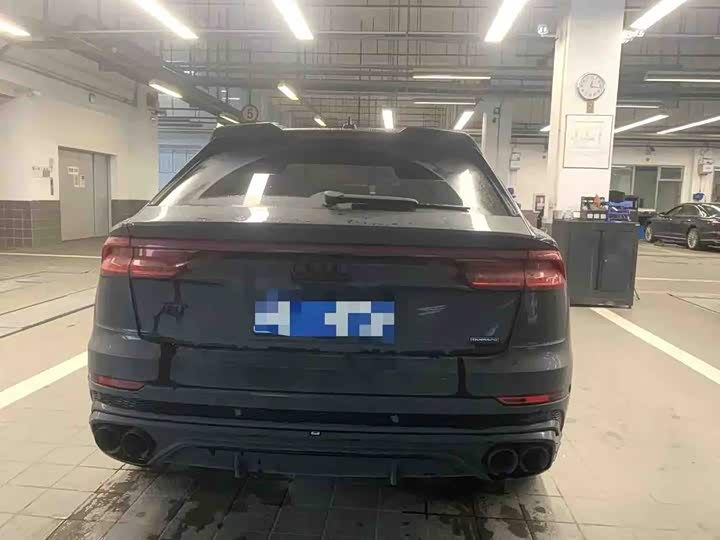 Audi Q8, 2022 — фото 6 из 9
