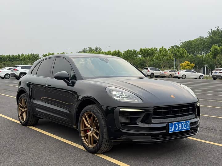 Porsche Macan, 2022 — фото 3 из 9