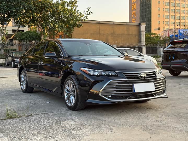 Toyota Avalon, 2022 — фото 3 из 9