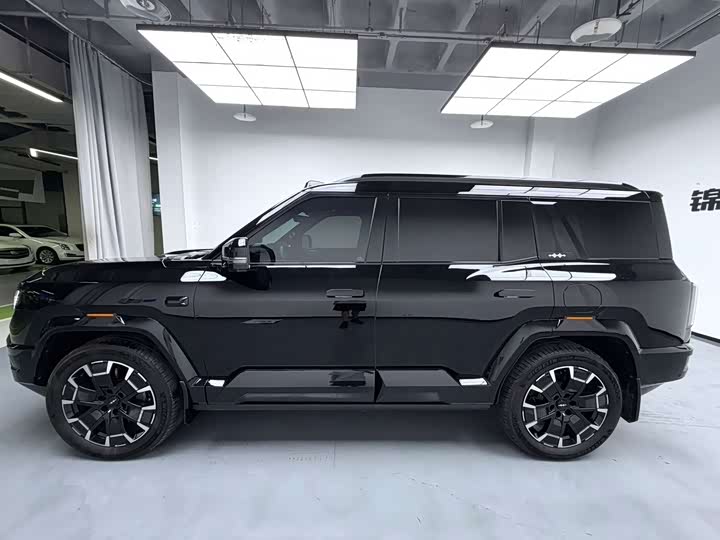 BYD FangChengBao Leopard 8, 2024 — фото 8 из 9