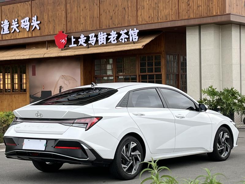 Hyundai Elantra N line, 2024 — фото 6 из 11