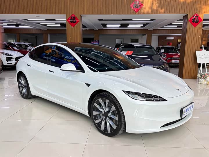 Tesla Model 3, 2024 — фото 3 из 9