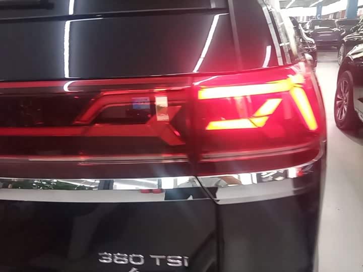 Volkswagen Teramont Pro, 2024 — фото 8 из 9