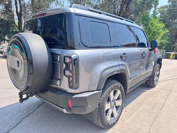 BAIC Beijing BJ40 Hybrid, 2025 — фото 3 из 9