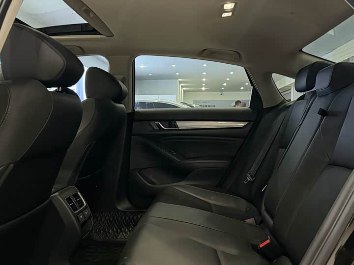 Honda Accord Hybrid, 2023 — фото 7 из 9