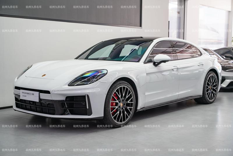 Porsche Panamera, 2024 — купить в Санкт-Петербурге под ключ