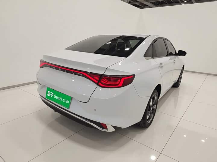 Geely Emgrand L Hi·P Hybrid, 2022 — фото 7 из 9