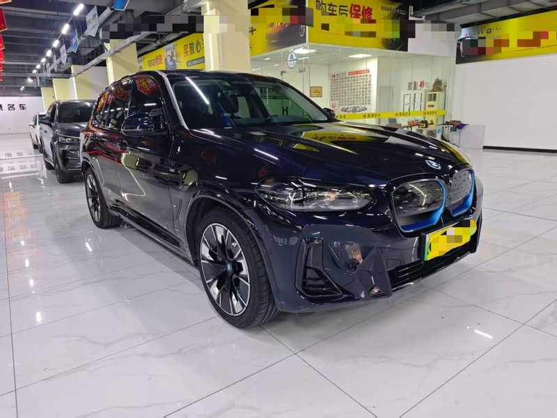 BMW iX3, 2022 — фото 3 из 9