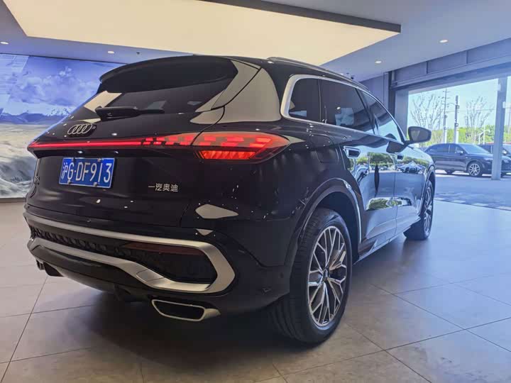 Audi Q5L, 2025 — фото 7 из 9
