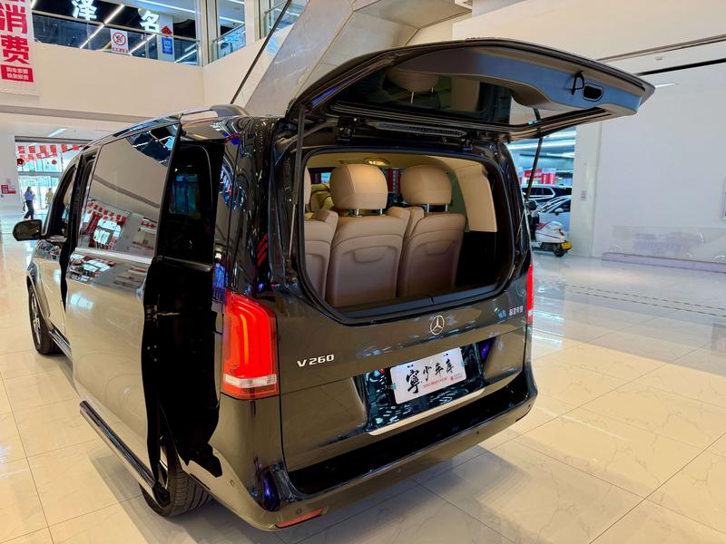 Mercedes-Benz V-Class, 2022 — фото 3 из 10