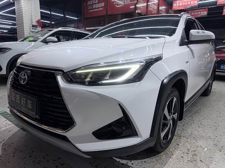 Toyota Yaris L Hatchback, 2022 — купить в Курске под ключ