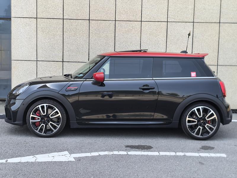 Mini Mini JCW, 2022 — фото 3 из 12