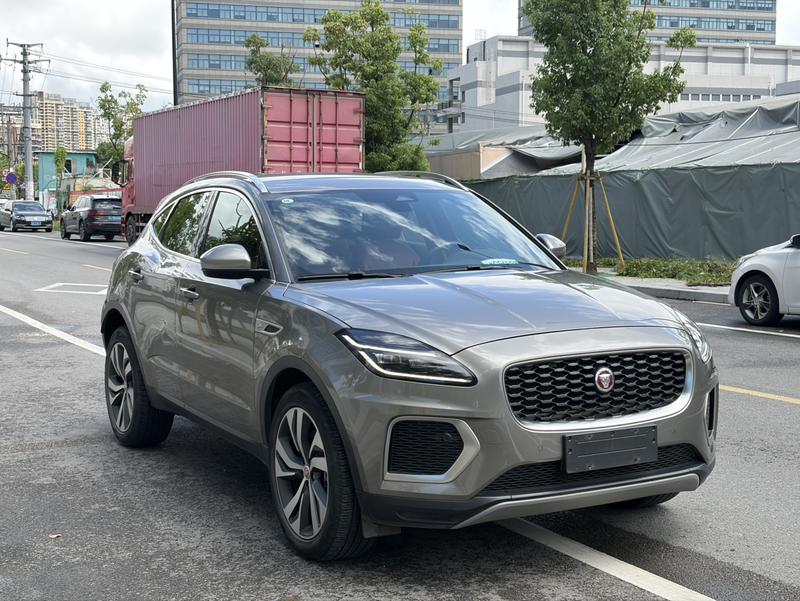 Jaguar E-Pace, 2023 — фото 3 из 10