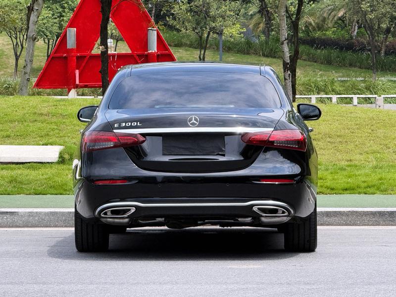 Mercedes-Benz E-Class, 2022 — фото 6 из 12