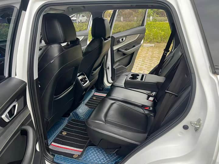 Chery Tiggo 8 Plus, 2022 — фото 8 из 9