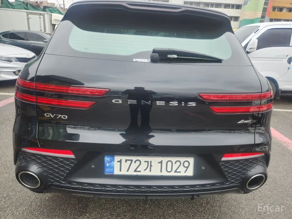 Genesis GV70, 2024 — фото 3 из 12