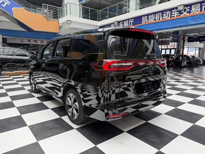 GAC Trumpchi M6, 2021 — фото 3 из 9
