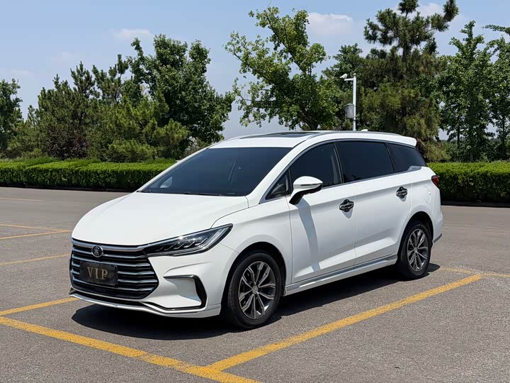 BYD Song Max, 2022 — фото 3 из 9