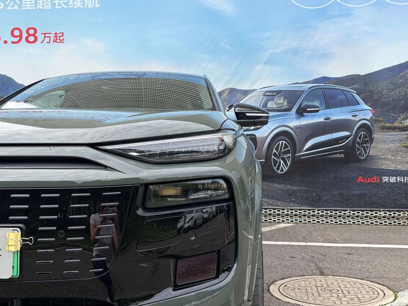 Audi Q6L e-tron, 2025 — фото 6 из 12