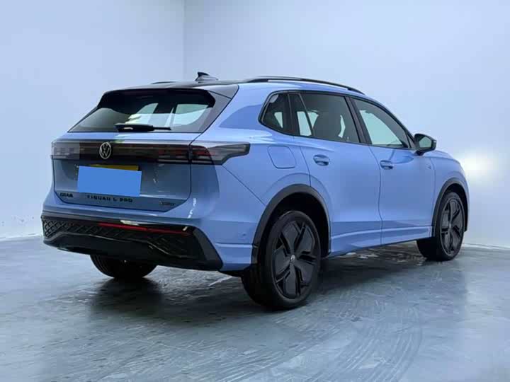 Volkswagen Tiguan L Pro, 2024 — фото 8 из 9