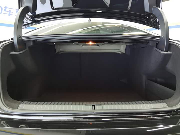 Volkswagen Passat, 2024 — фото 4 из 9