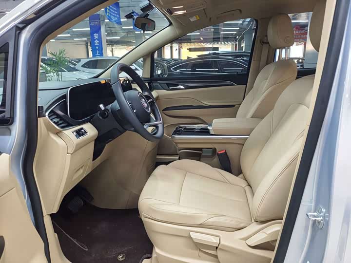 Buick GL8 ES, 2025 — фото 5 из 9