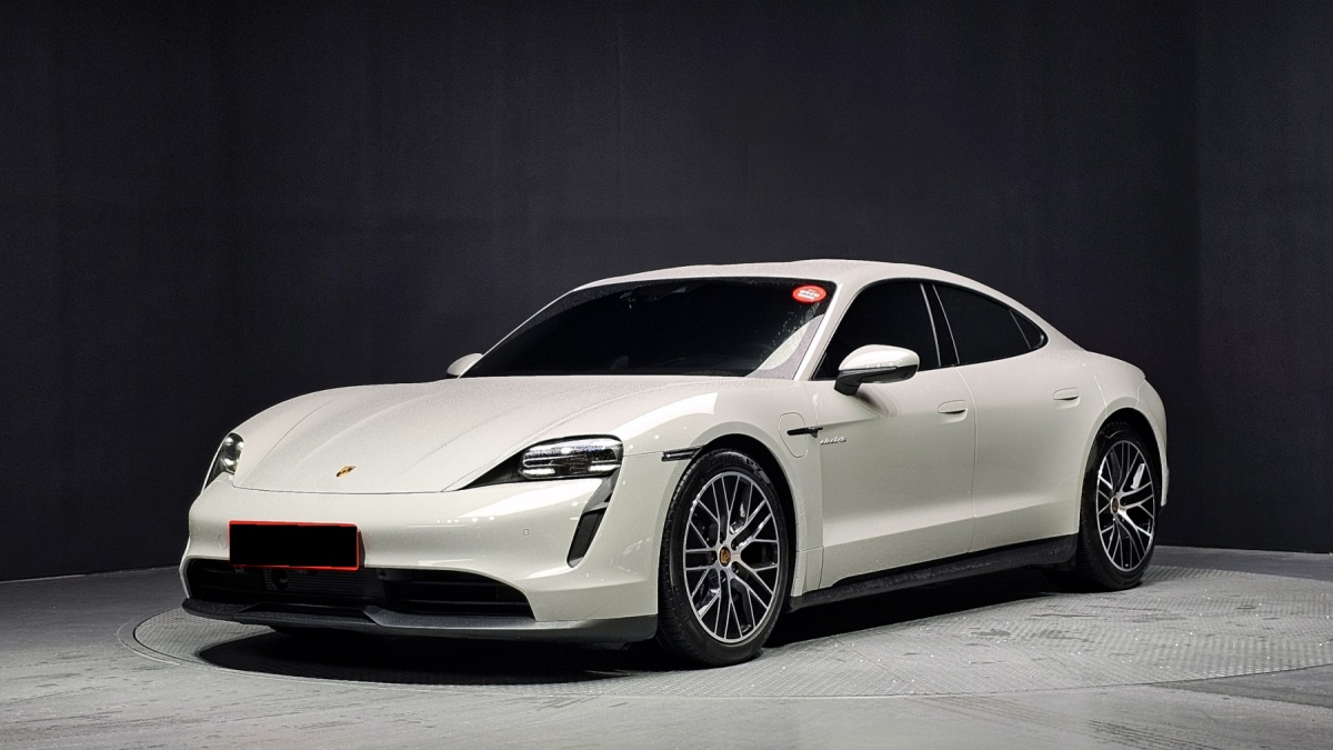 Porsche Taycan, 2023 — купить в Чебоксарах под ключ