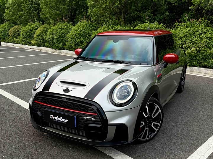 Mini Mini JCW, 2022 — фото 2 из 9