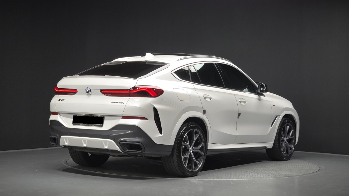 BMW X6, 2022 — фото 2 из 12